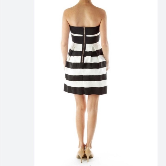 NWT BCBGMaxazria Althea Strapless Mini Size Small - Picture 2 of 3